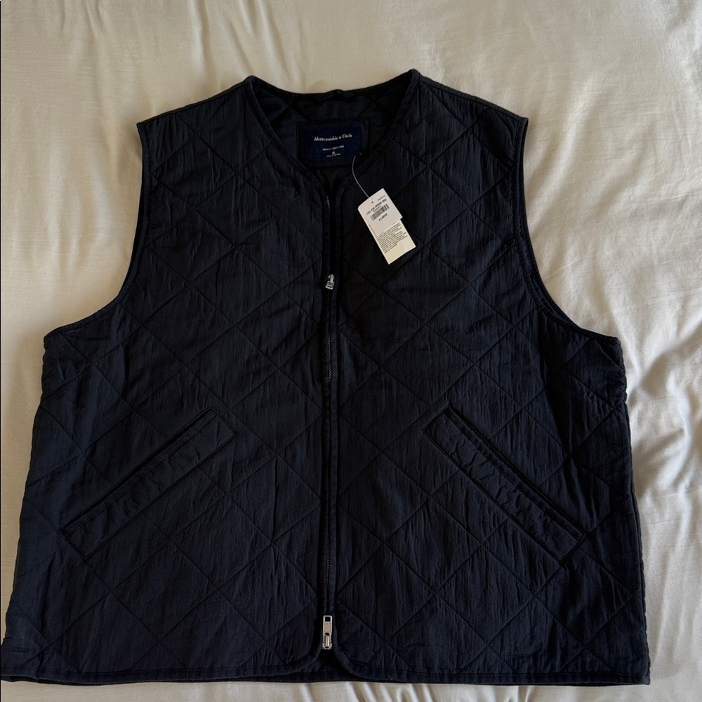 Abercrombie & Fitch Quilted Black Vest